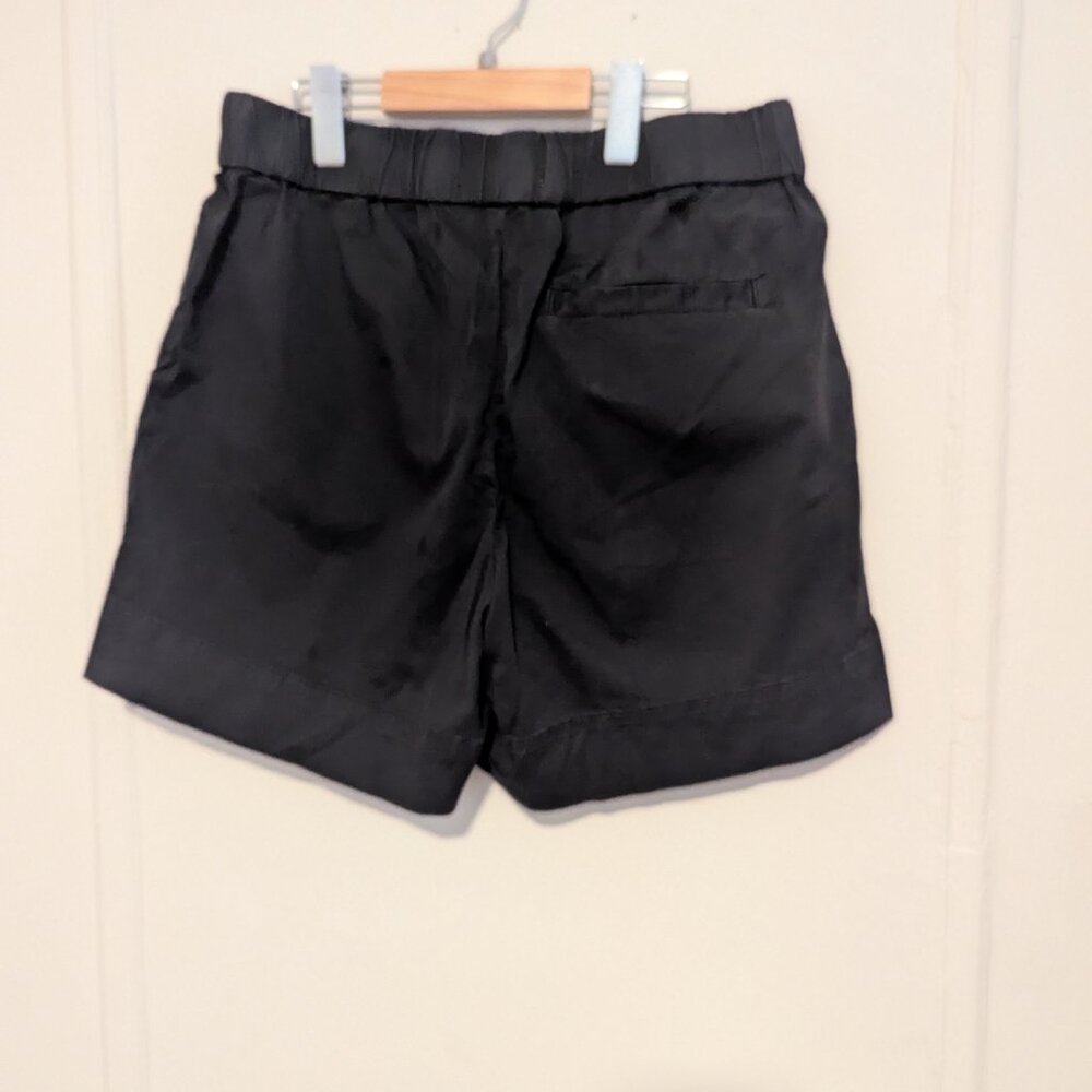 Everlane Black Elastic Shorts - Picture 3 of 4